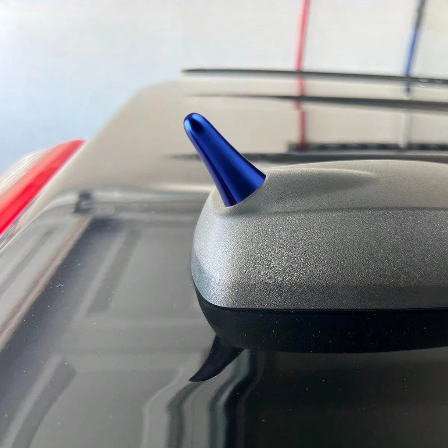 TRTY 1pc 1.57inch Aluminum Alloy Car Roof Short Antenna And 2 Universal Screw Adapters, Car Conical Short Antenna, Antenna Top Cover Modification Accessory, Avoid Roof Rack Obstruction- High Conducti