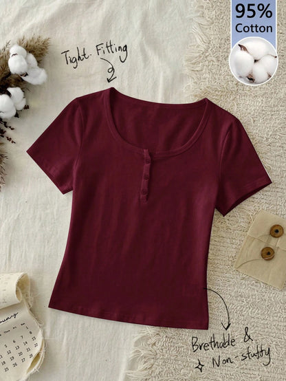Tseoso Casual Minimalist Burgundy Cotton Henley Neck Short Sleeve Women's T-Shirt Suitable For Summer