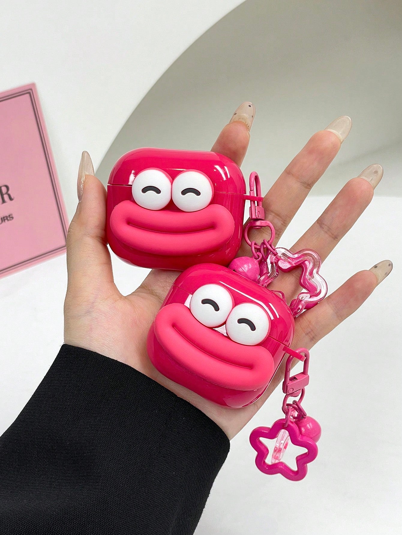 Ugly Cute Interesting Pink 3D Big Eye Mouth Design Bluetooth Earphone Case 1 Pc Protective Case + Flower Hook Lanyard Strap Compatible With Apple S1/S2, Pro 2/3, 4 Spring Gift