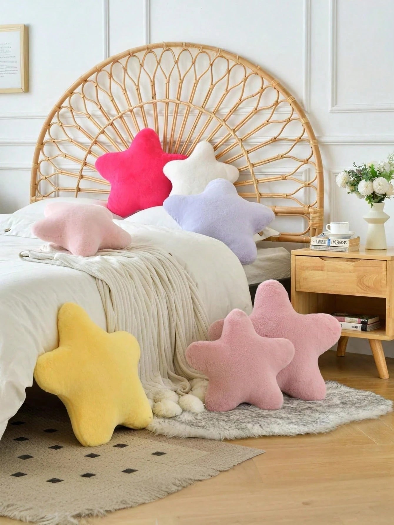 Valentine's Day Decorative Pillow Adorable Star-Shaped Plush Pillow Soft Faux Rabbit Fur Pillow For Sofa, Bedroom, And Living Room Valentine's Day And New Year Home Decor, Valentine's Day Gift For You