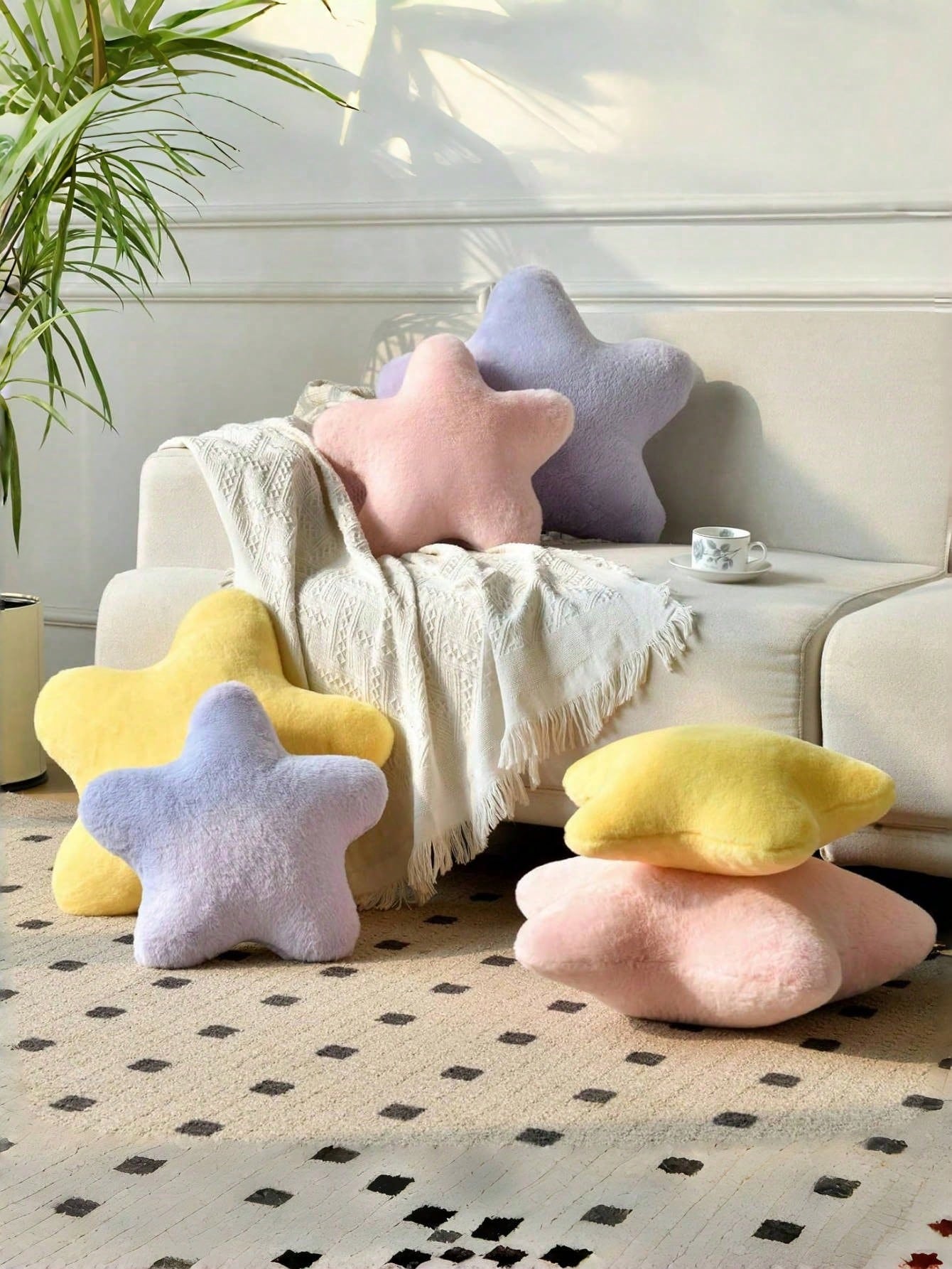 Valentine's Day Decorative Pillow Adorable Star-Shaped Plush Pillow Soft Faux Rabbit Fur Pillow For Sofa, Bedroom, And Living Room Valentine's Day And New Year Home Decor, Valentine's Day Gift For You