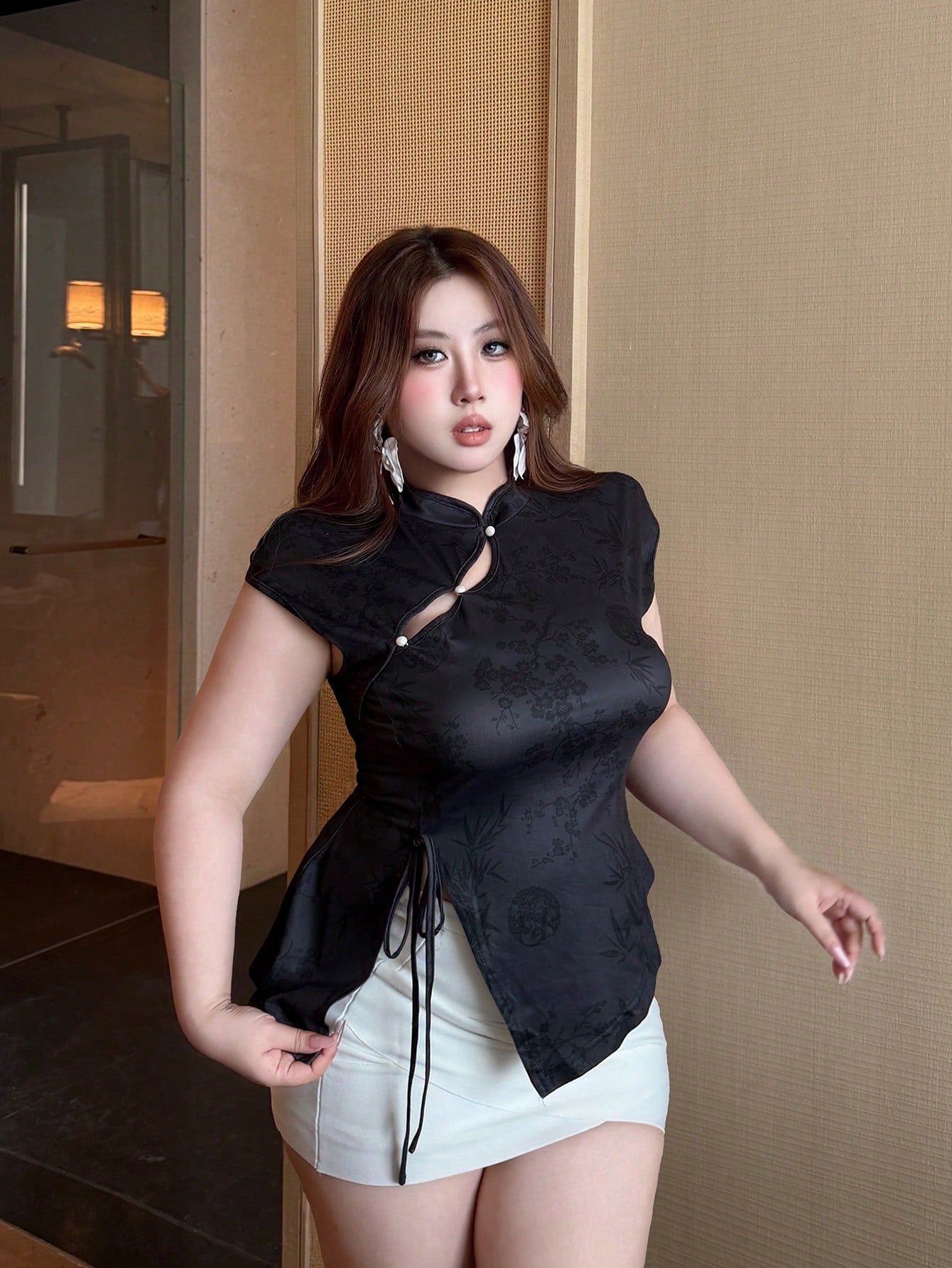Vibekara Plus Size Women's Button Design Dark Style Cheongsam Collar T-Shirt