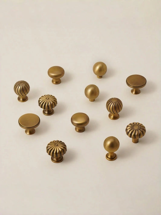 Vintage Brass Color Zinc Alloy Single Hole Cabinet Door Handle, French Mid-Century Wardrobe Dresser Cabinet Drawer Luxury Decorative Door Knob, Zinc Alloy Single Hole Knob