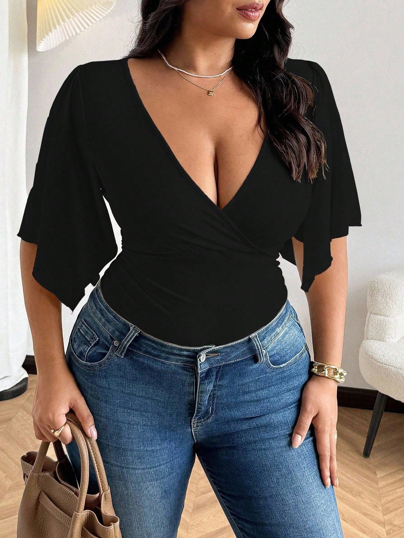 Vionelle Elegant Sexy Cross V-Neck Short Sleeve T-Shirt For Women, Summer, With Design, Sexy, Waist Trimming, Niche, Cropped Sleeve Tee