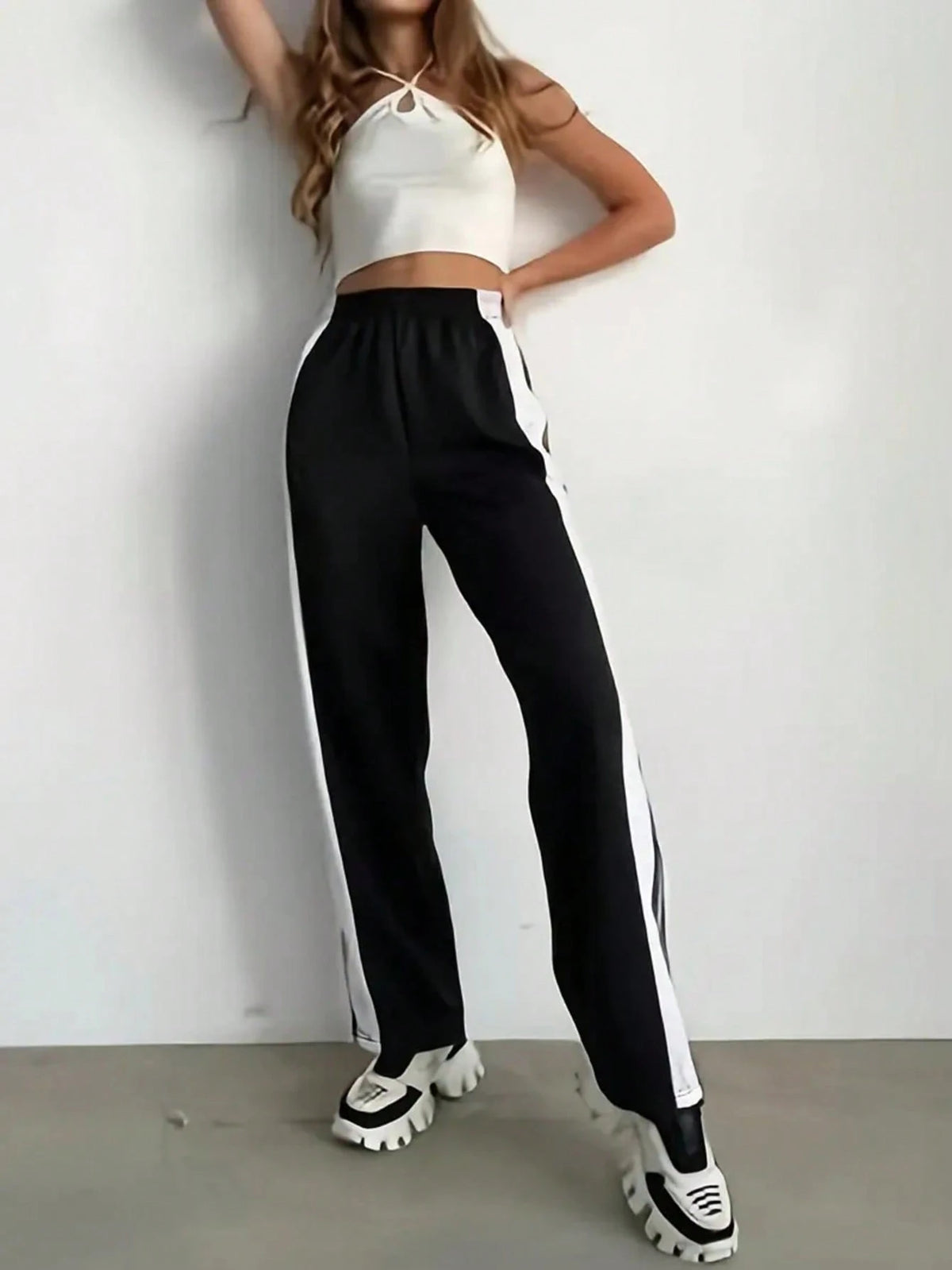 White And Navy Blue Striped Wide Leg Pants, White Stripes, Button Front- Casual Sweatpants, Loose Fit, Suitable For Sports & Everyday Wear (Machine Washable)- Non-Elastic Leg Openings Black Spring