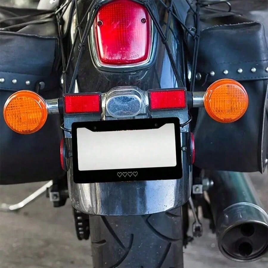 White Heart-Shaped License Plate Frame, Aluminum Alloy, Rust-Proof, Car Accessory, License Plate Decorative Screws, Compatible With Standard 2-Hole US License Plates, Block US License Plates 2. 2x6. 3