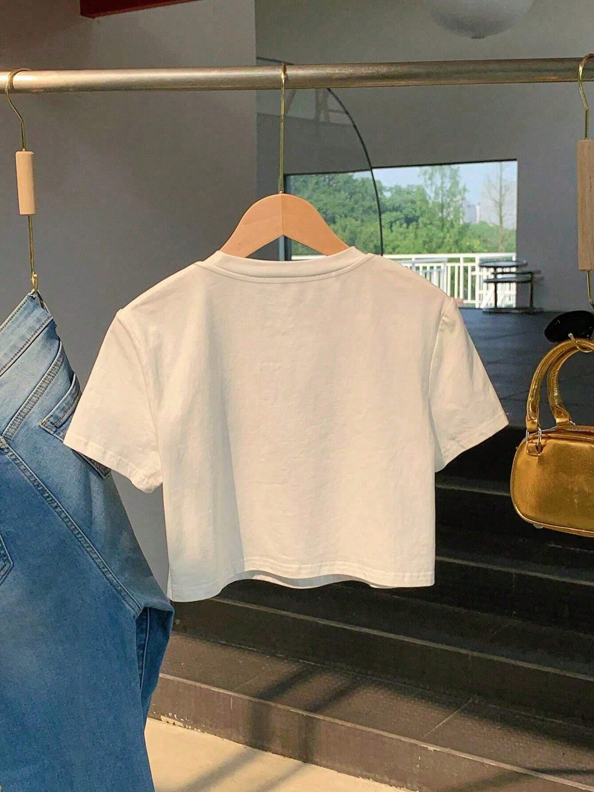 Women Letter Print Round Neck Short Sleeve Cropped T-Shirt