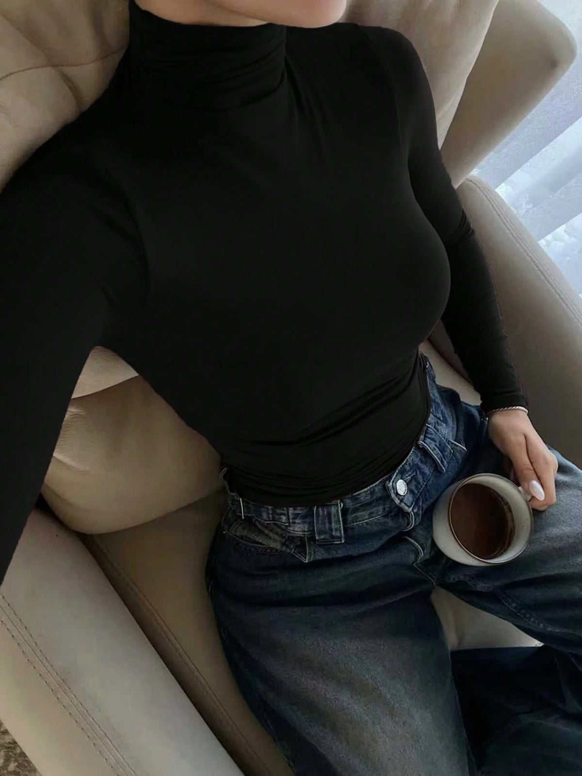 Women's Basic Minimalist Vintage Coin Pattern Elegant Casual Turtleneck Long Sleeve Knit Pullover Top, Autumn Black Spring