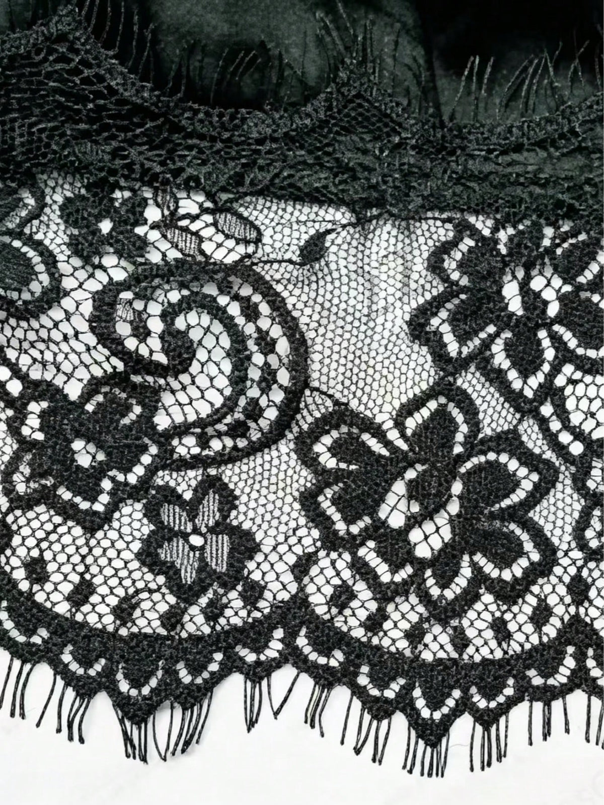 Women's Black Halter Neck Woven Fabric Tank Top With Contrast Lace Asymmetrical Hem, Fashion Autumn New Year Women's Clothing Casual