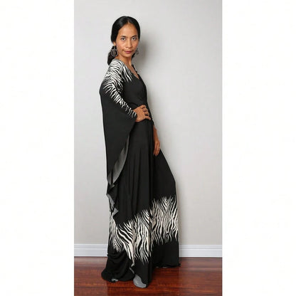 Women's Bohemian Striped Kaftan Dress, V-Neck Batwing Sleeve Maxi Caftan, Colorful Stripe Loose-Fit Summer Beach Cover-Up Loungewear Dress