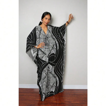 Women's Bohemian Striped Kaftan Dress, V-Neck Batwing Sleeve Maxi Caftan, Colorful Stripe Loose-Fit Summer Beach Cover-Up Loungewear Dress