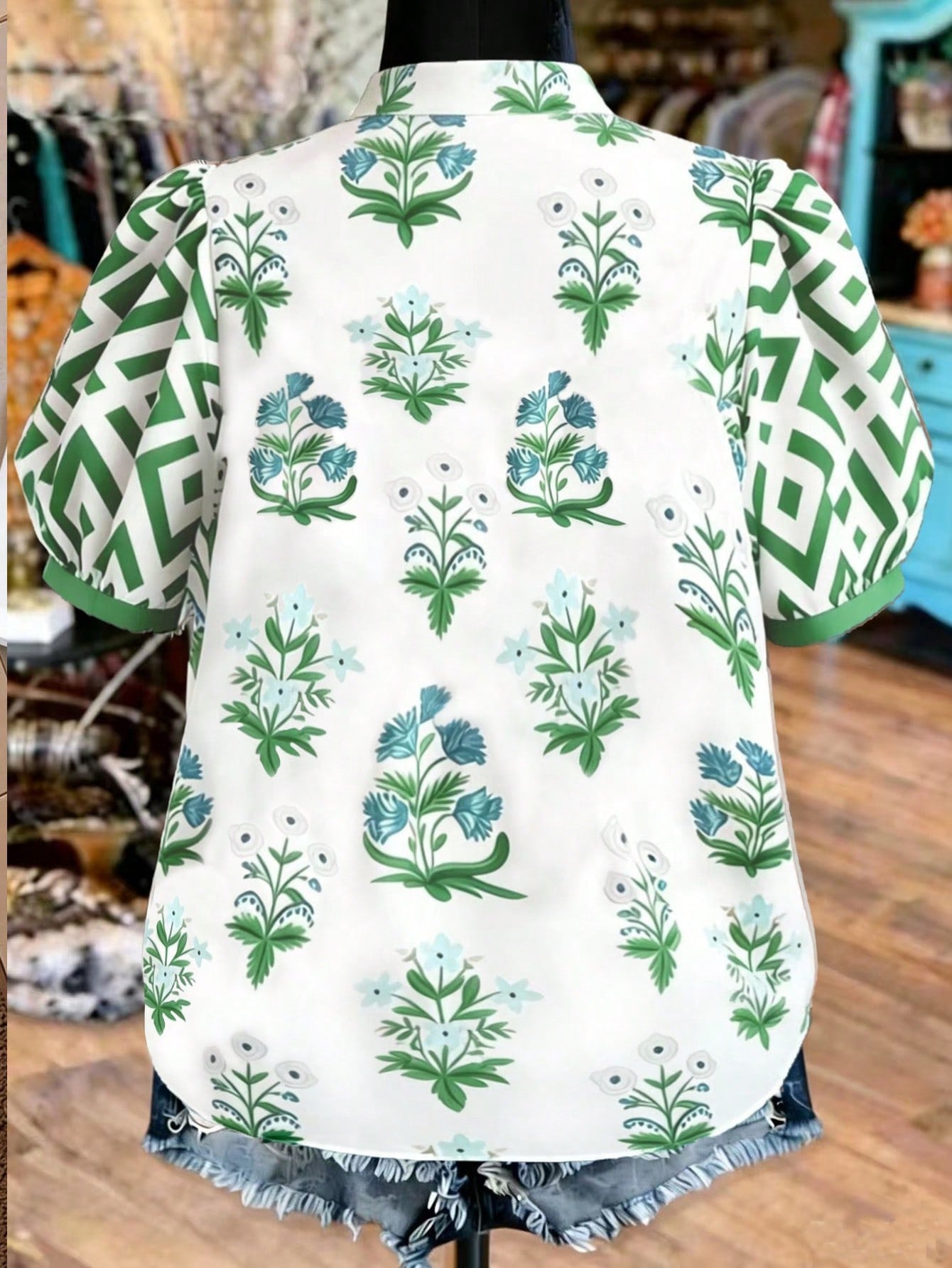 Women's Bohemian Style Printed Short Sleeve Puff Sleeve Henley Collar Shirt, Regular Fit, Polyester Fabric Vacation Summer