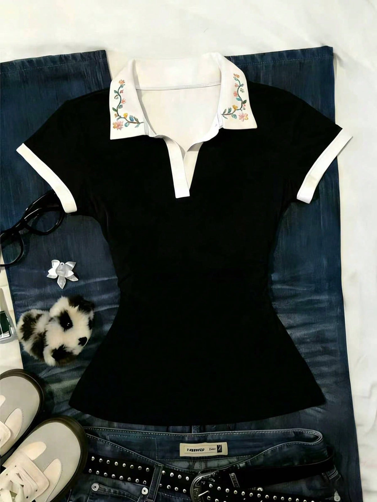 Women's Casual Vacation & Commute Floral Embroidery V-Neck Fitted T-Shirt, Summer