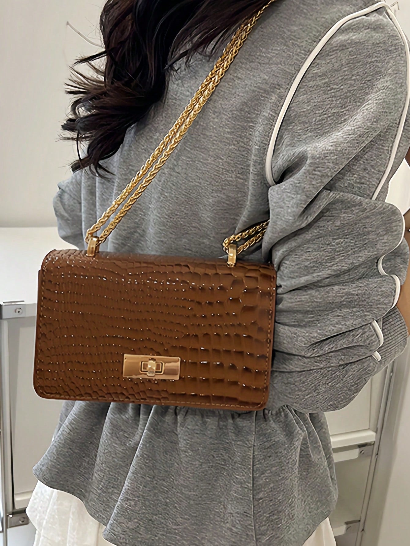 Women's Coffee Brown Faux Leather Crocodile Embossed Mini Chain Shoulder Bag, Fashionable Coffee Brown Crossbody Bag