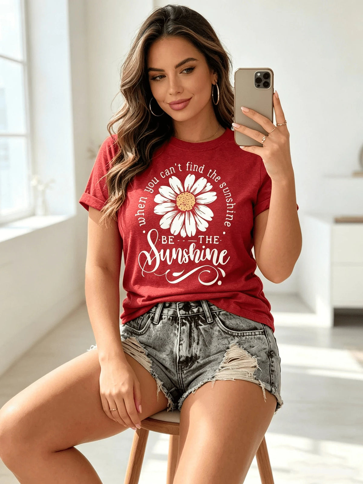 Women's Cotton Blend T Shirt Short Sleeved Soft Loose Fit Daisy Print T Shirt With 'Be The Sunshine' Quote Lightweight Stretch Top Suitable