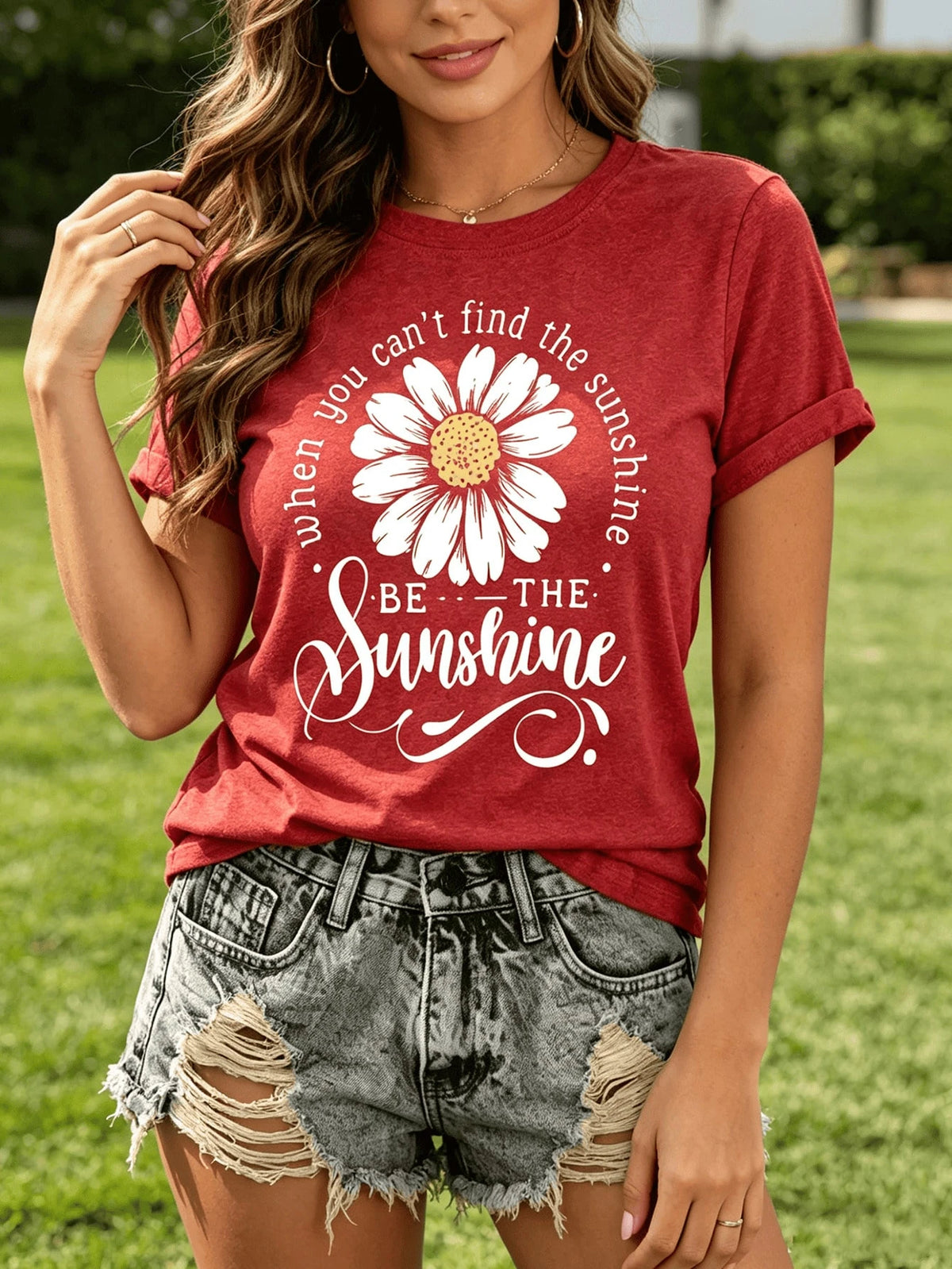 Women's Cotton Blend T Shirt Short Sleeved Soft Loose Fit Daisy Print T Shirt With 'Be The Sunshine' Quote Lightweight Stretch Top Suitable