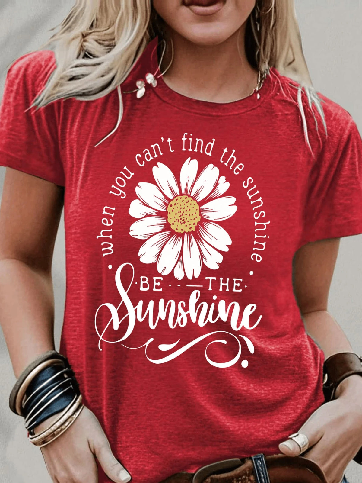 Women's Cotton Blend T Shirt Short Sleeved Soft Loose Fit Daisy Print T Shirt With 'Be The Sunshine' Quote Lightweight Stretch Top Suitable