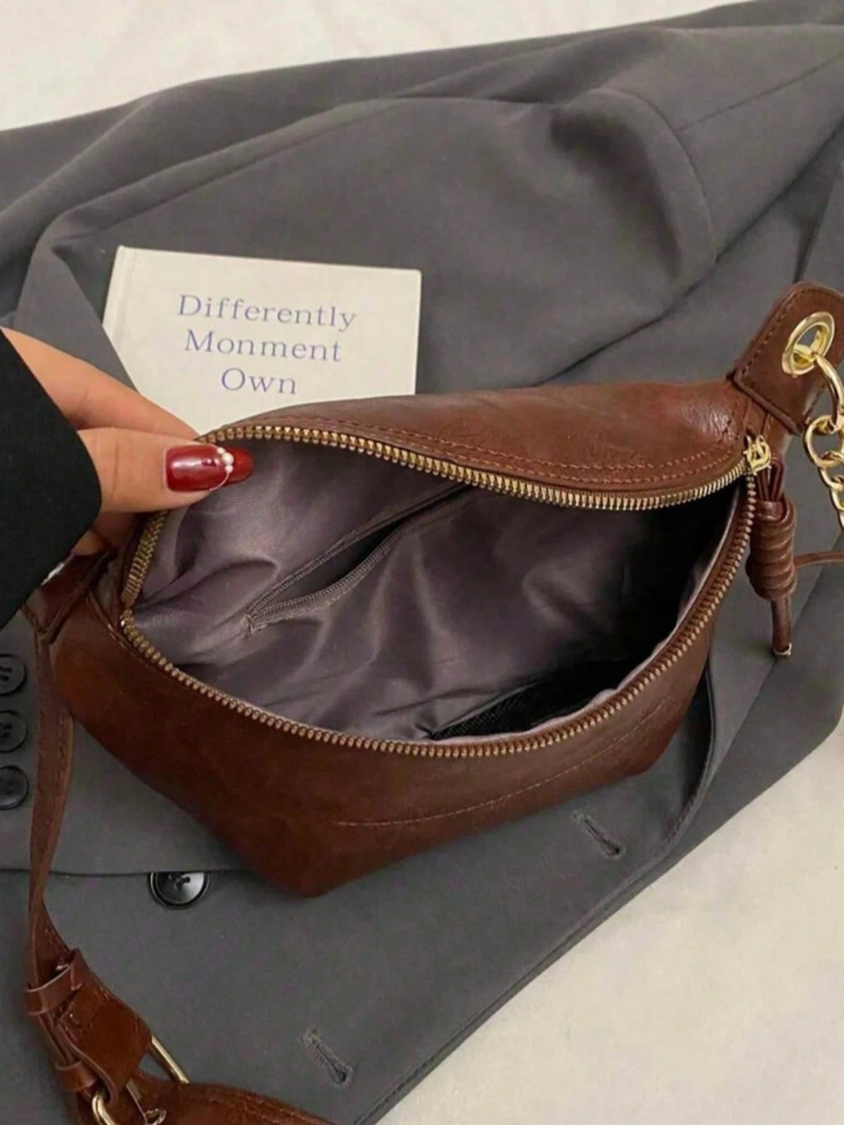 Women's Fashion Chain Chest Bag, PU Material, Zipper Closure, Portable Phone Pouch, Waist Bag, Solid Color Minimalist Style, Crossbody Bag, Suitable For Shopping, Dating, Outings, Compact Size
