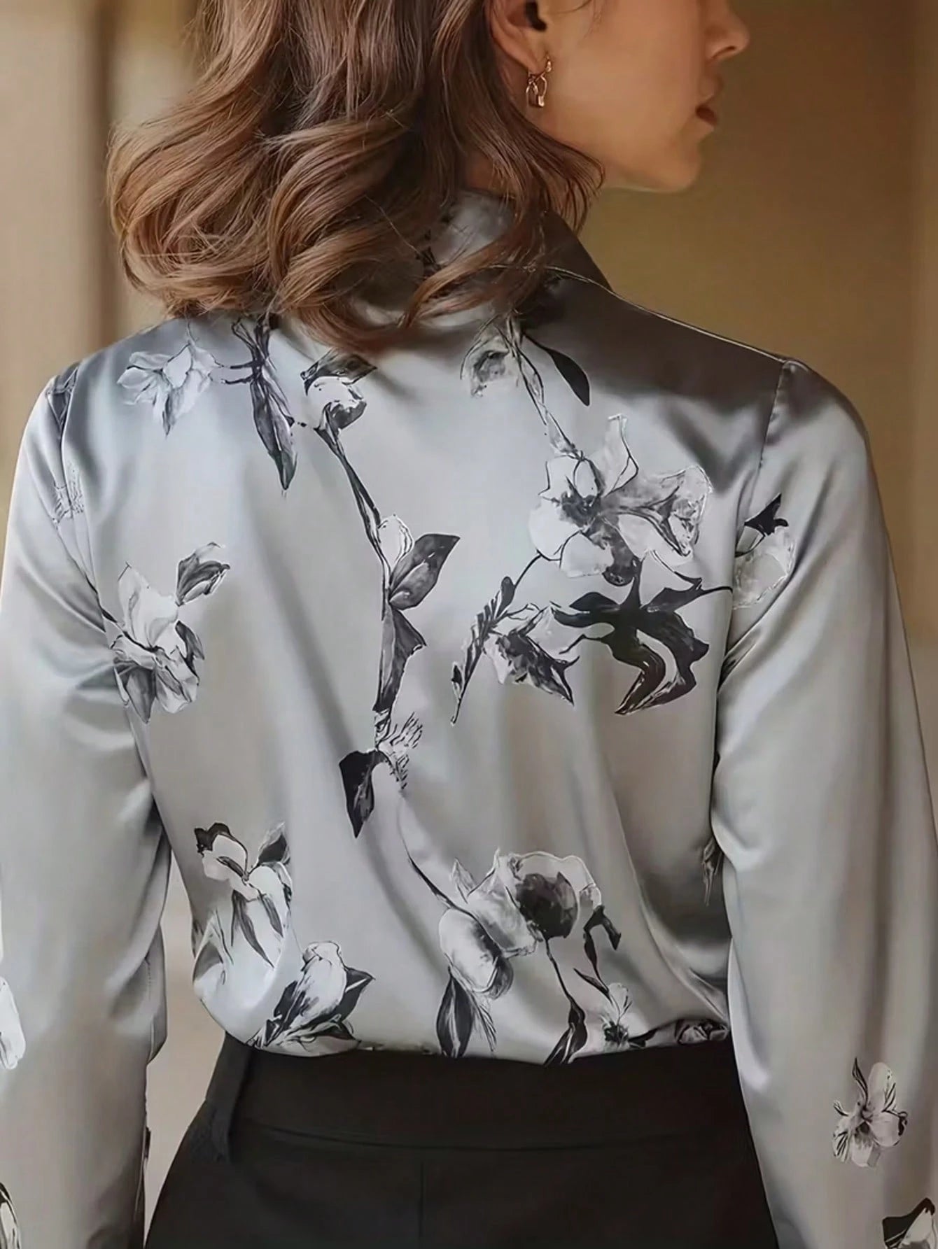Women's Floral Print Lapel Single-Breasted Fashionable Versatile Office Commute Long Sleeve Shirt Spring Vacation