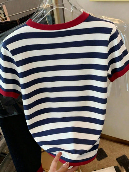 Women's Letter & Stripe Print Casual Round Neck Short Sleeve T-Shirt