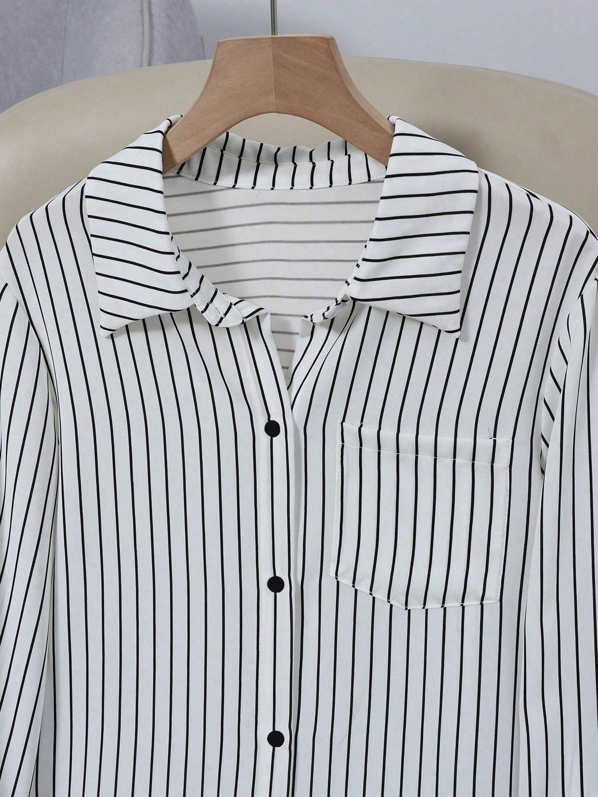 Women's Long Sleeve Single-Breasted Casual Loose Striped Long Shirt, Loose Casual Commuter Style Versatile Long Sleeve Top For All Seasons White