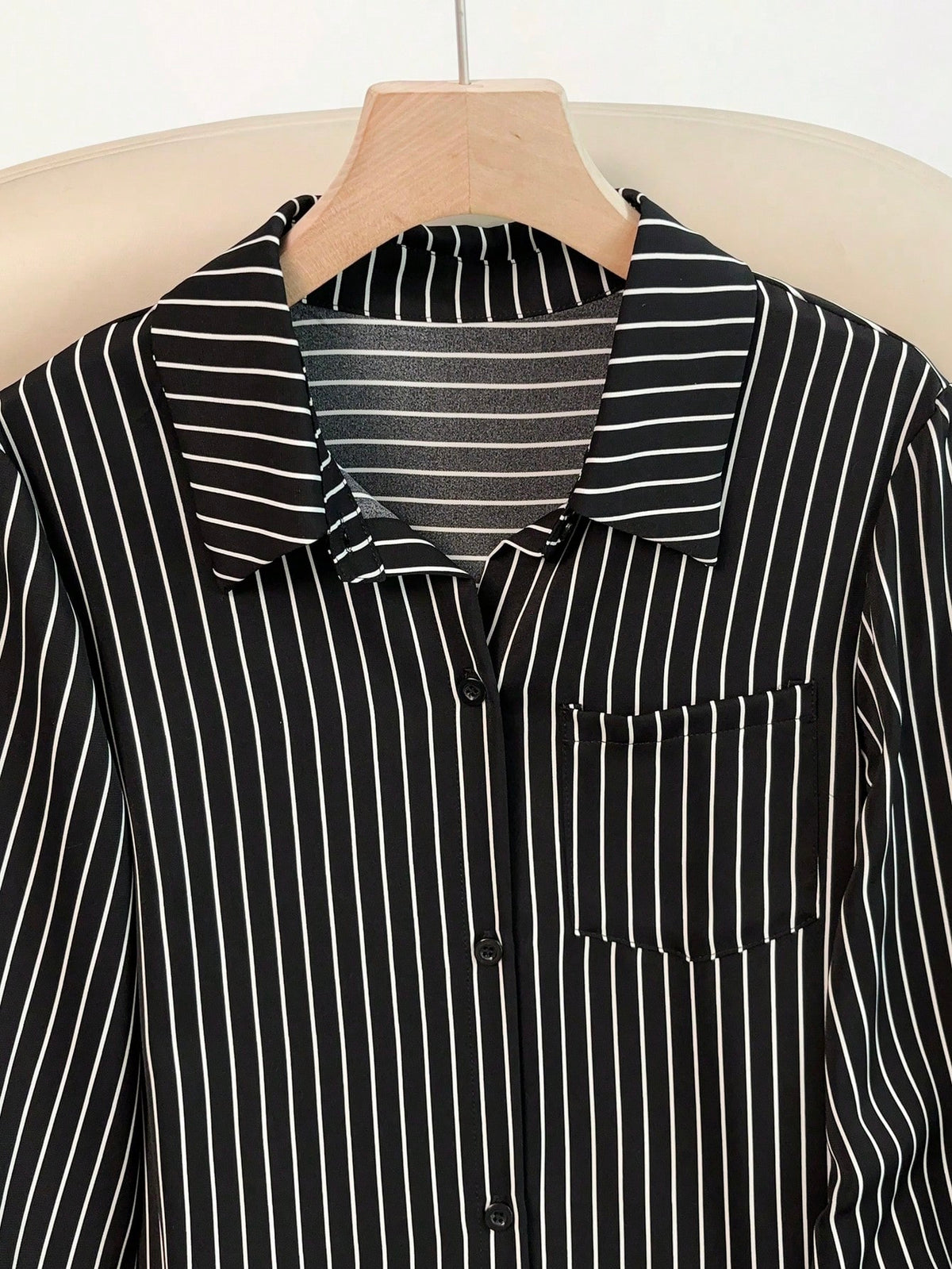 Women's Long Sleeve Single-Breasted Casual Loose Striped Long Shirt, Loose Casual Commuter Style Versatile Long Sleeve Top For All Seasons White