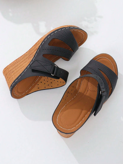Women's New Summer Casual Retro Hollow Out Versatile Fashion Non-Slip Breathable Black Sandals, Buckle Hook And Loop Platform Wedge Mid-Heel Slippers, Fashionable Lightweight Breathable Women Shoes