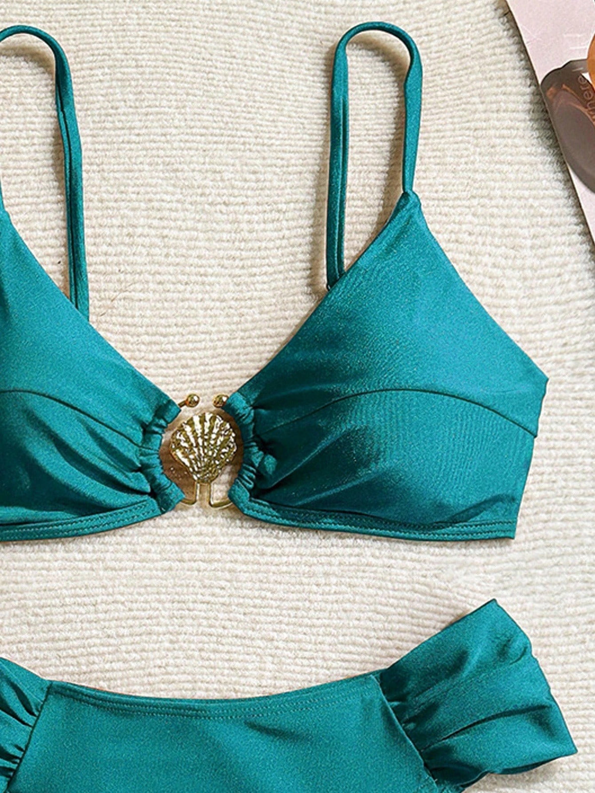 Women's Solid Color Shiny Fabric Metal Decor Spaghetti Strap Bikini Two Pieces Set Summer Vacation Beach