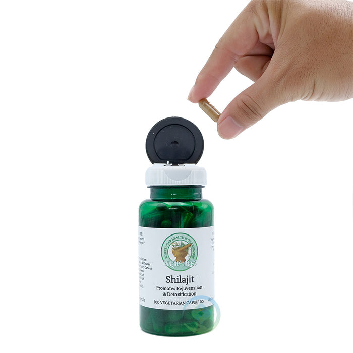 Worthy Herbs Shilajit supplement bottle containing 100 vegetarian capsules for rejuvenation and detoxification.