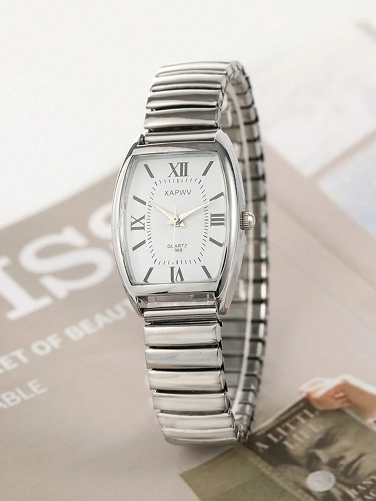 XAPWV 1pc Vintage Women's Elastic Band Fashion Barrel Shaped Minimalist & Elegant Quartz Watch