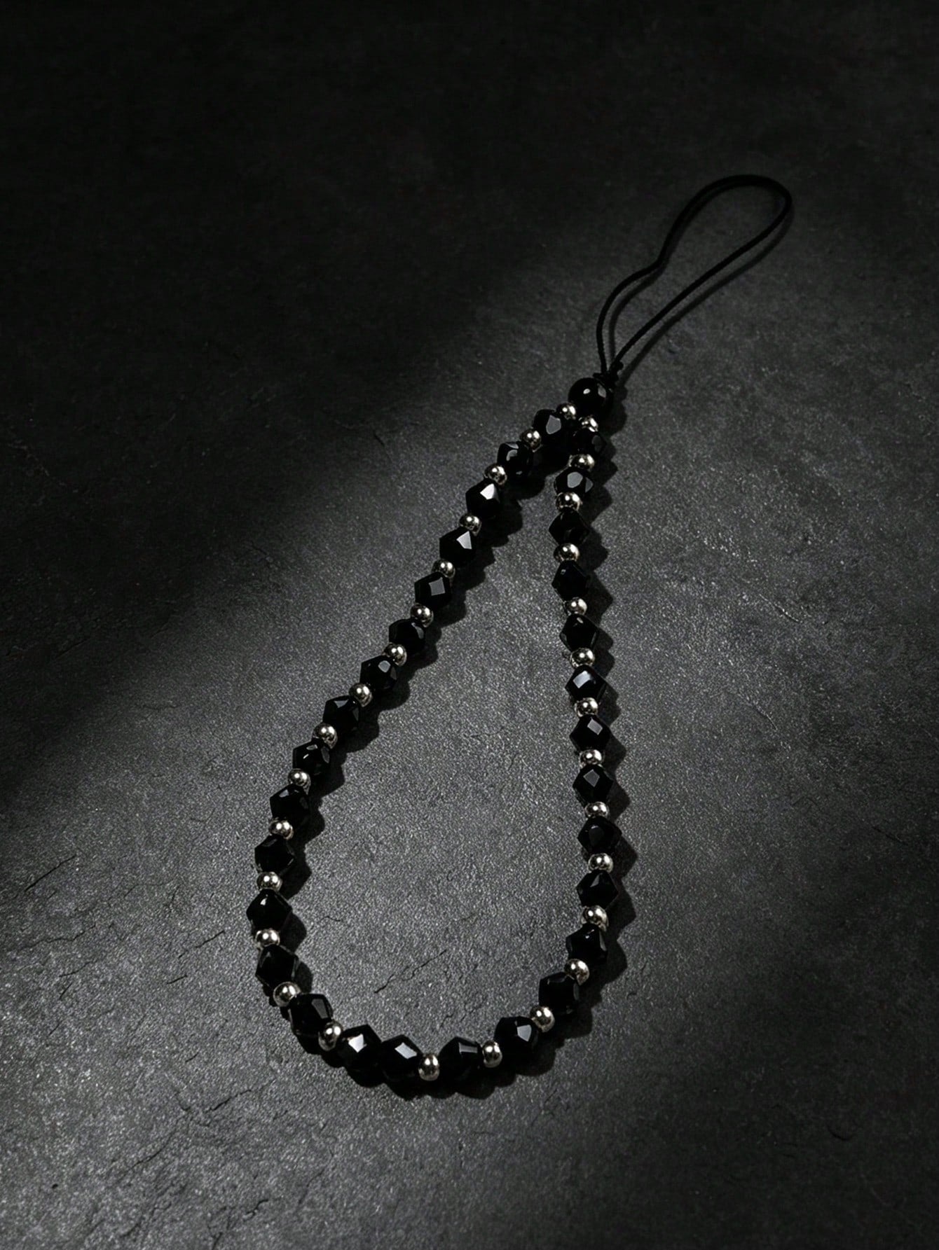 Y2K Black Faceted Beaded Phone Wrist Strap, Minimalist Luxury Anti-Loss Lanyard, Women's Bracelet Bag Charm, Multifunctional Wrist Strap, Keychain Camera Lanyard, Daily Commute