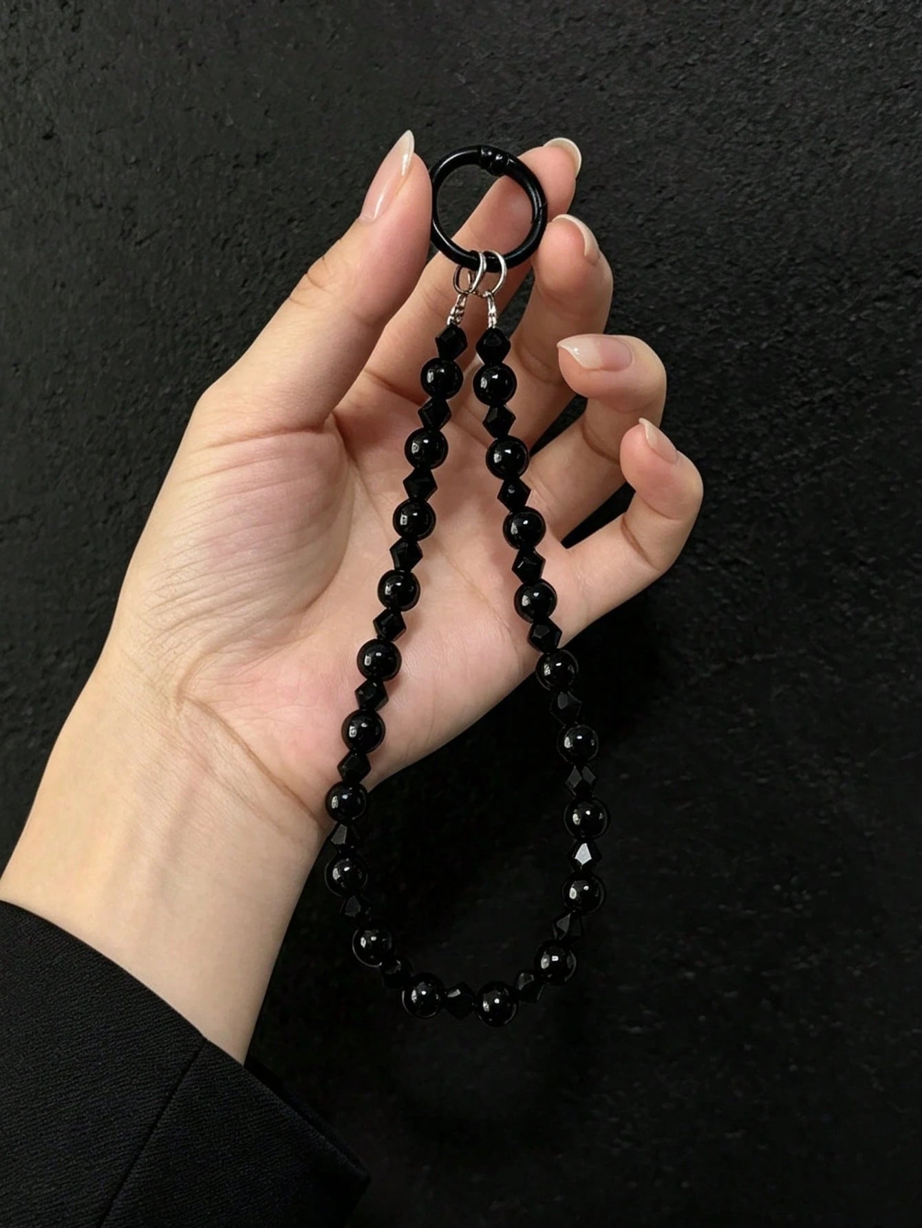 Y2K Black Faceted Beaded Phone Wrist Strap, Minimalist Luxury Anti-Loss Lanyard, Women's Bracelet Bag Charm, Multifunctional Wrist Strap, Keychain Camera Lanyard, Daily Commute