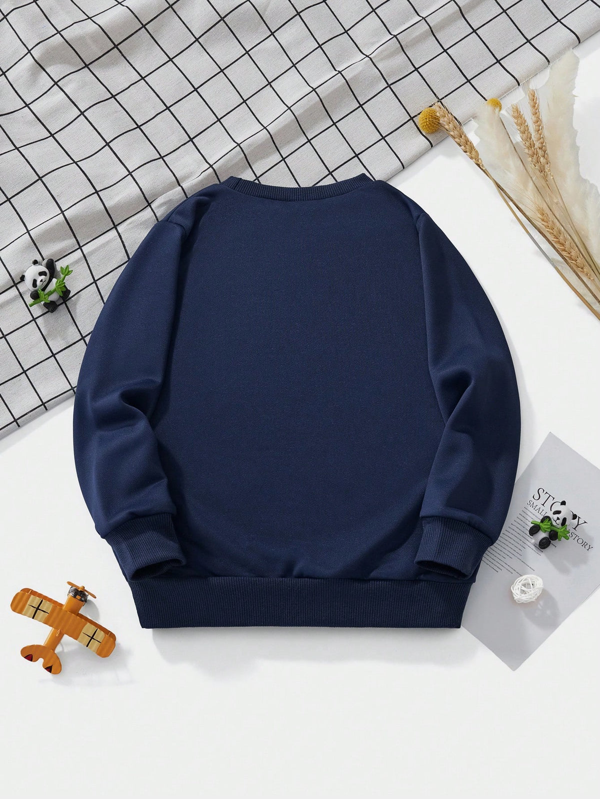Young Boy Long Sleeve Sweatshirt, All-Match Solid Color Versatile Top, Design For Autumn And Winter