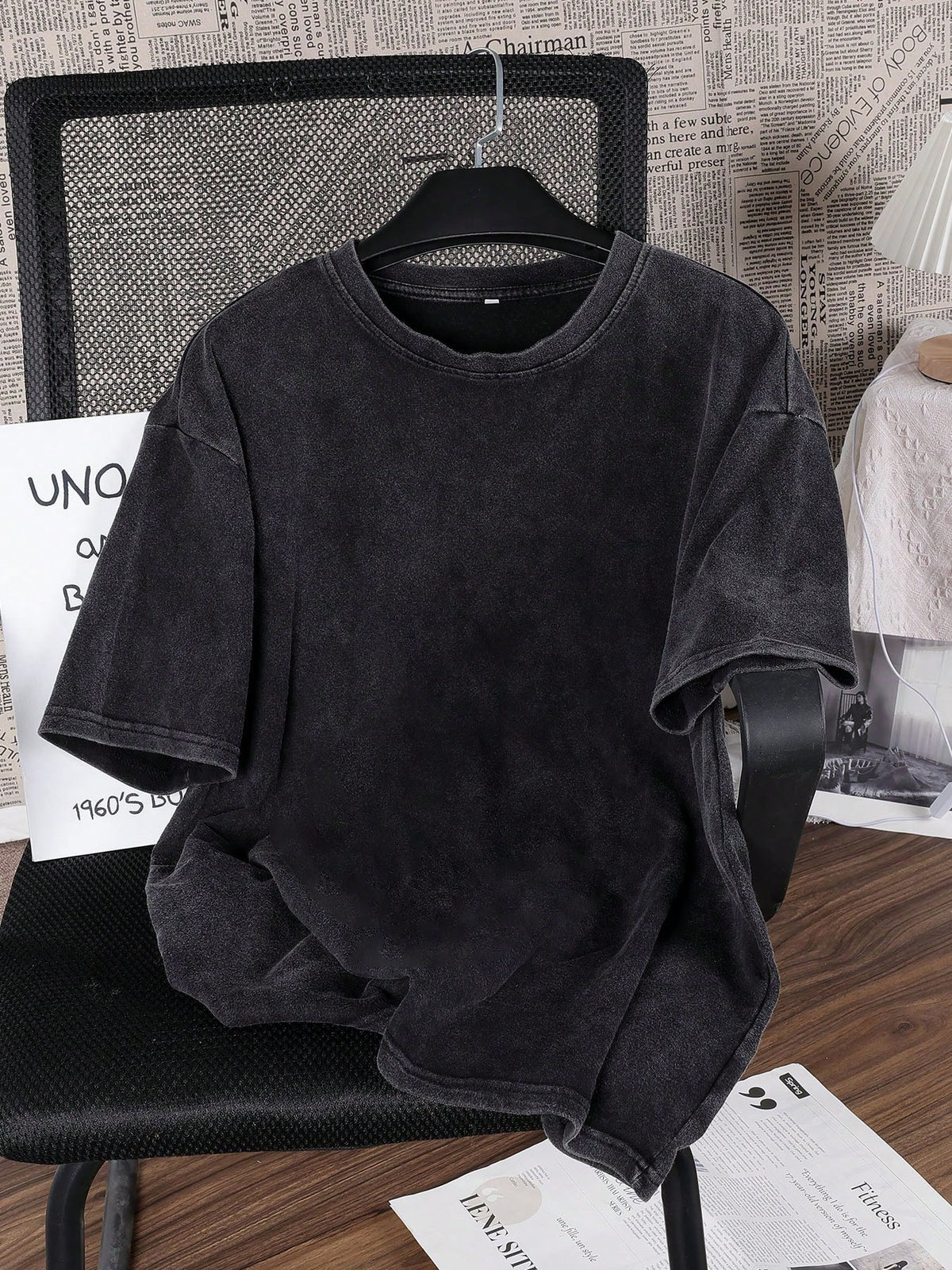 ZZG Es Trus Cotton Summer Women's Casual Mandala Flower & Letter Print Graphic Tee, Streetwear Inspired Retro Chic Comfortable Y2K Style Slim Fit Black Short Sleeve T-Shirt Vacation